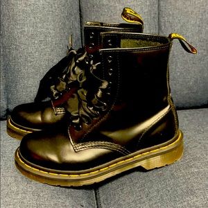 Dr. Martens 1460 Women’s Smooth Leather Boots